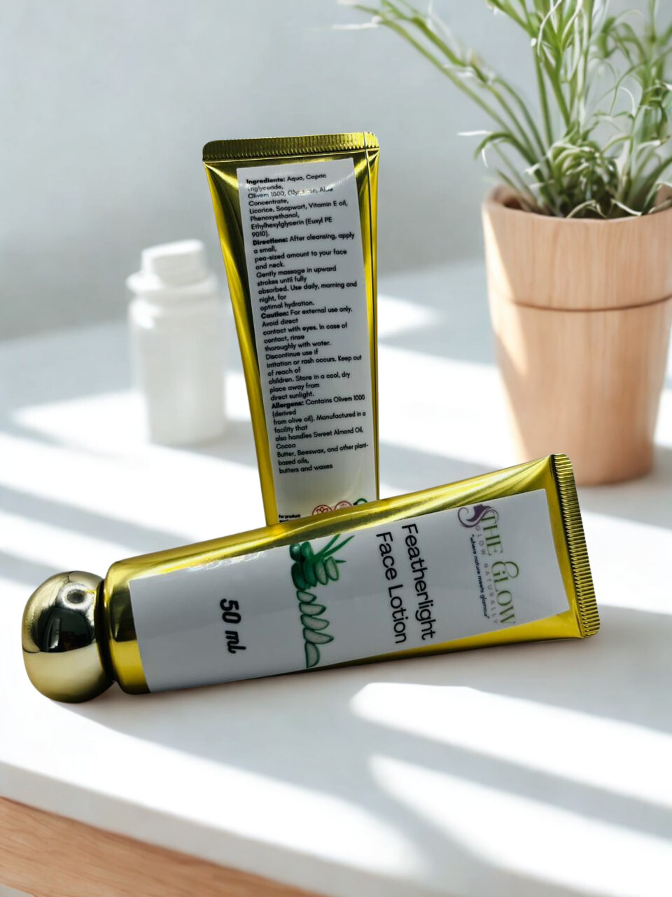 The Glow Featherligh Face Lotion
